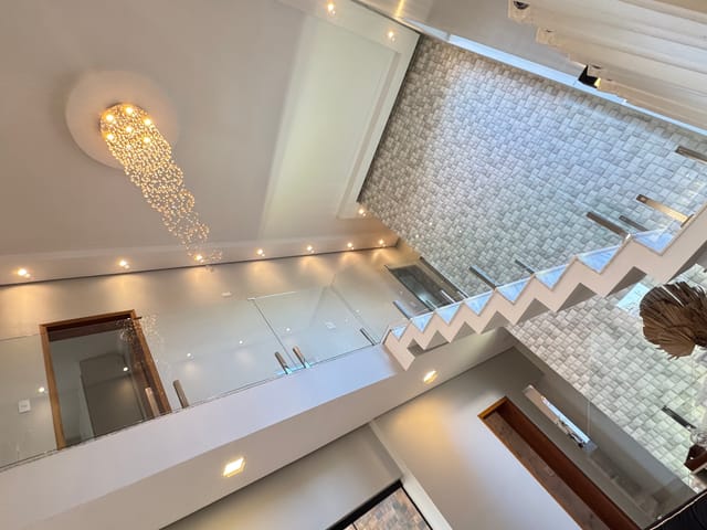 Sobrado com 360m² 4 quartos e 5 banheiros, à venda, no bairro Residencial Esplanada em Tatuí