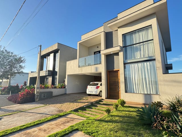 Sobrado com 360m² 4 quartos e 5 banheiros, à venda, no bairro Residencial Esplanada em Tatuí