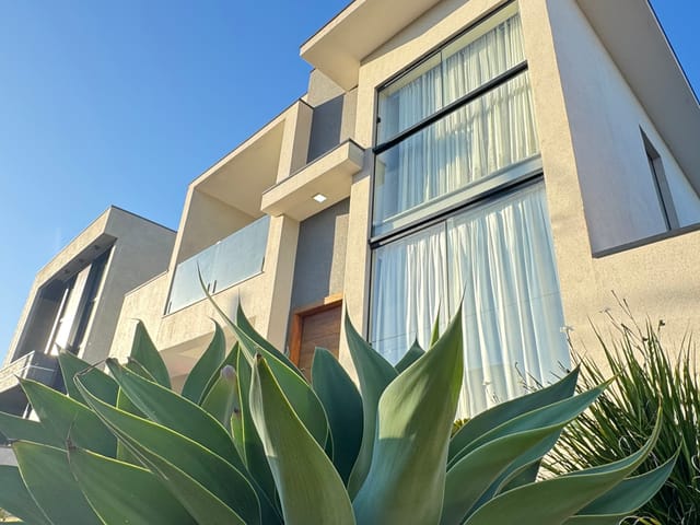 Sobrado com 360m² 4 quartos e 5 banheiros, à venda, no bairro Residencial Esplanada em Tatuí