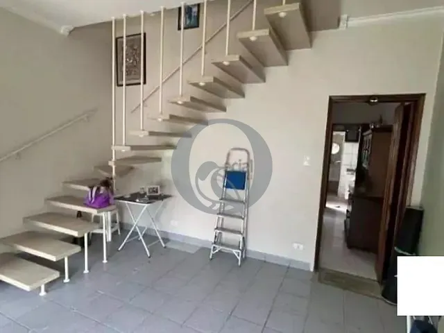 Sobrado 2 quartos e 1 banheiro, à venda, no bairro Cidade Mãe do Céu em São Paulo