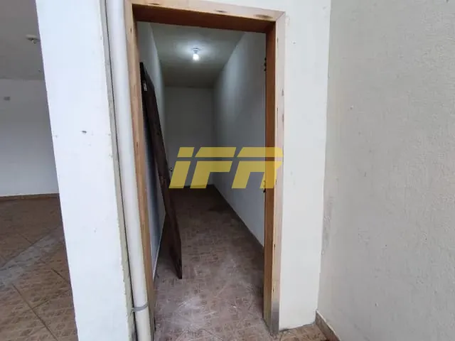 Sobrado com 393m² 5 quartos e 5 banheiros, à venda, no bairro Campos Elíseos em Taubaté