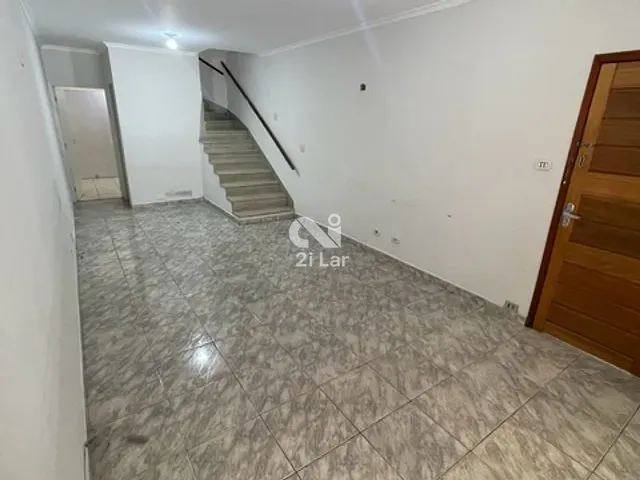 Sobrado com 171m² 2 quartos e 2 banheiros, para alugar, no bairro Km 18 em Osasco