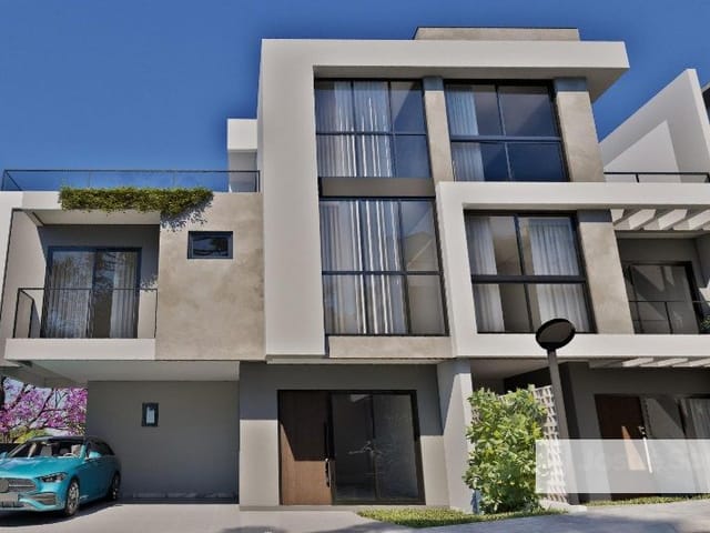 Sobrado com 189m² 3 quartos e 5 banheiros, à venda, no bairro São Lourenço em Curitiba