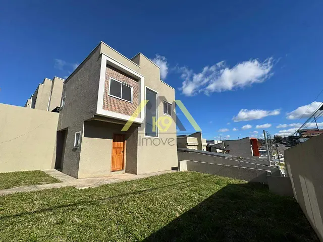 Sobrado com 176m² 3 quartos e 3 banheiros, à venda, no bairro Maracanã em Colombo