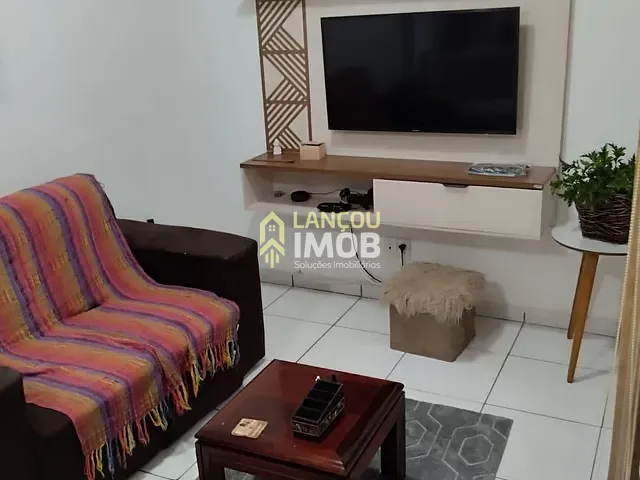 Sobrado com 120m² 3 quartos e 2 banheiros, à venda, no bairro Conjunto Habitacional São José em Campo Limpo Paulista