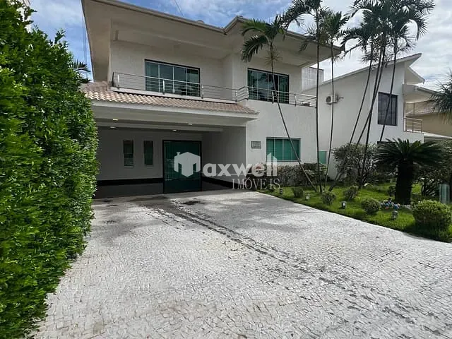 Sobrado com 376m² 4 quartos e 7 banheiros, à venda, no bairro Jardins Madri em Goiânia