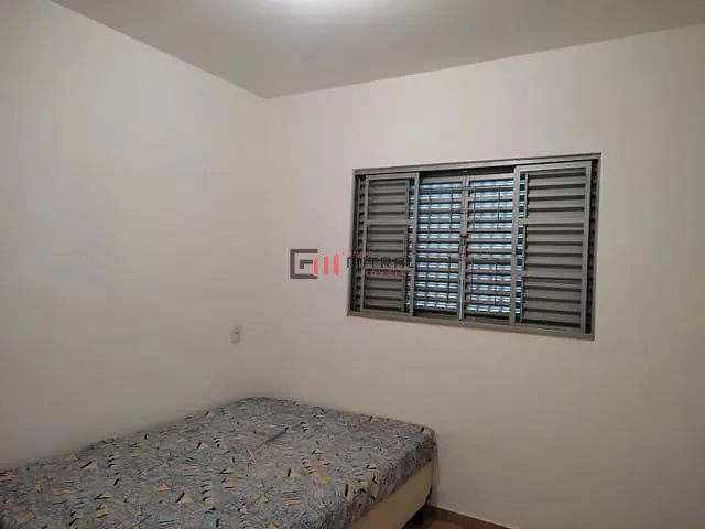 Sobrado com 298m² 3 quartos e 3 banheiros, à venda, no bairro Residencial José B Almeida em Londrina