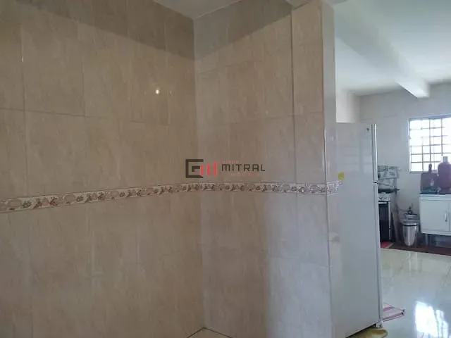 Sobrado com 298m² 3 quartos e 3 banheiros, à venda, no bairro Residencial José B Almeida em Londrina
