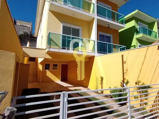 Sobrado com 130m² 3 quartos e 3 banheiros, à venda, no bairro Jardim Rio das Pedras em Cotia