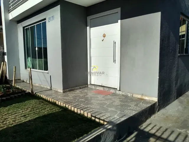 Sobrado com 390m² 2 quartos e 2 banheiros, à venda, no bairro Trianon em Guarapuava