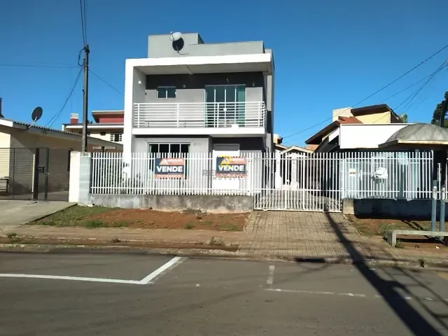 Sobrado com 390m² 2 quartos e 2 banheiros, à venda, no bairro Trianon em Guarapuava