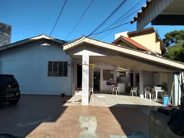 Sobrado com 390m² 2 quartos e 2 banheiros, à venda, no bairro Trianon em Guarapuava