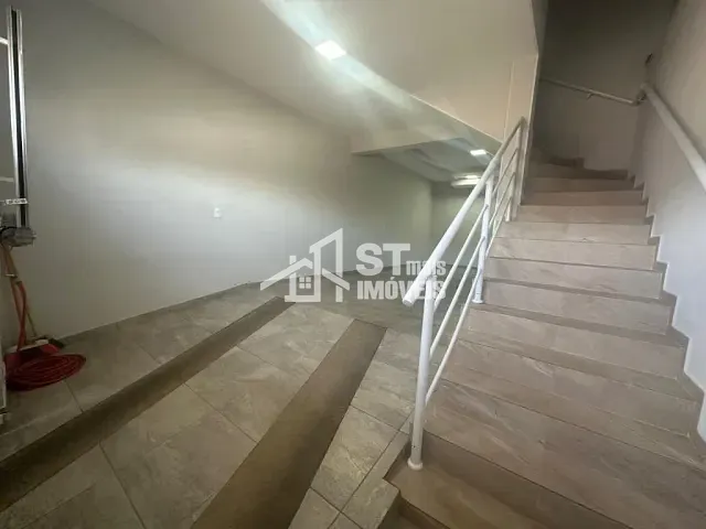Sobrado com 125m² 3 quartos e 2 banheiros, à venda, no bairro Vila Muterle em Andradas