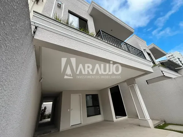 Sobrado com 160m² 3 quartos e 4 banheiros, à venda, no bairro Centro em Itajaí