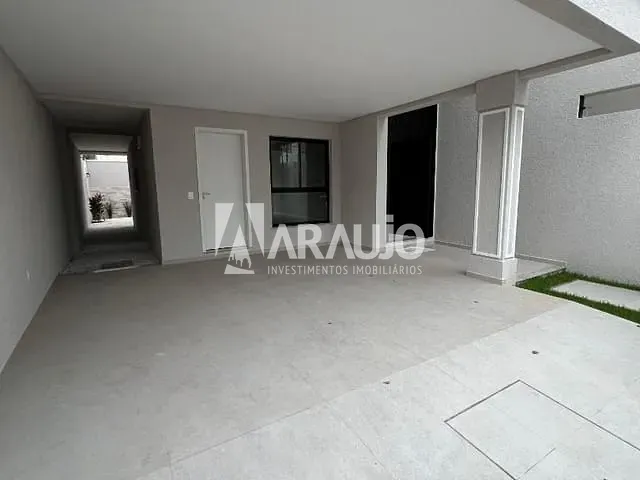 Sobrado com 160m² 3 quartos e 4 banheiros, à venda, no bairro Centro em Itajaí