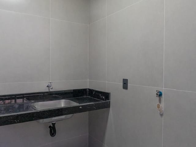 Sobrado com 312m² 3 quartos e 4 banheiros, à venda, no bairro Jardim Cristal em Aparecida de Goiânia