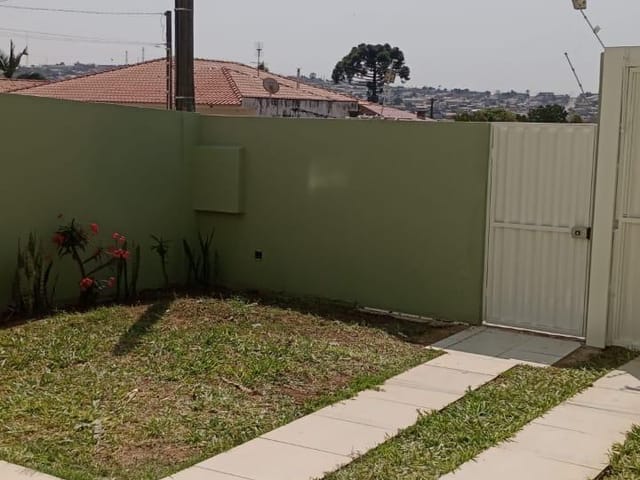 Sobrado com 111m² 3 quartos e 3 banheiros, à venda, no bairro Orfãs em Ponta Grossa