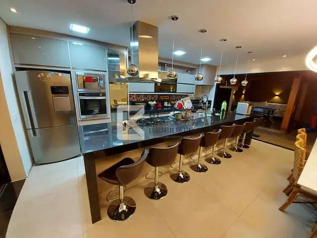 Sobrado com 300m² 3 quartos e 5 banheiros, à venda, no bairro Jardim Residencial Dona Maria José em Indaiatuba