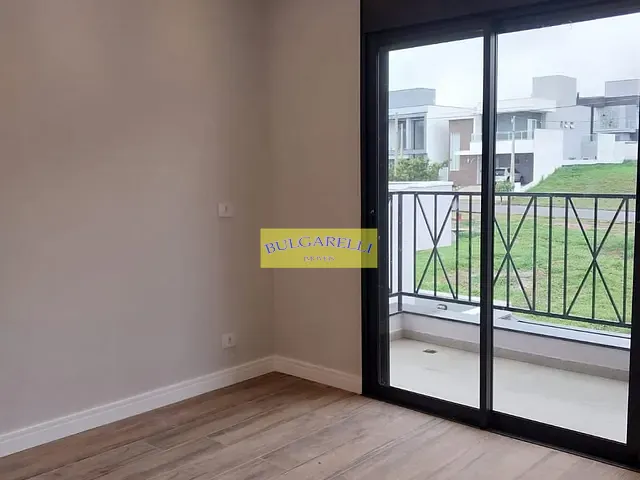 Sobrado com 250m² 3 quartos e 4 banheiros, à venda, no bairro Jardim Ermida I em Jundiaí