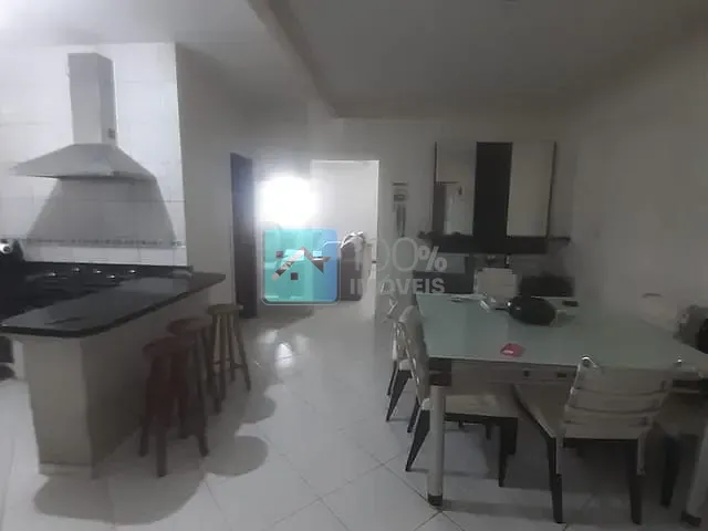 Sobrado com 175m² 3 quartos e 3 banheiros, à venda ou para alugar, no bairro Residencial Cambui em São José dos Campos
