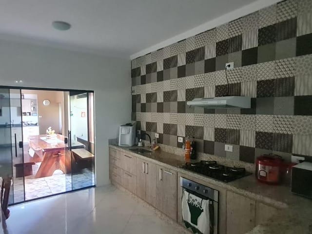 Sobrado com 200m² 3 quartos e 4 banheiros, à venda, no bairro Residencial Parque das Palmeiras em Pindamonhangaba