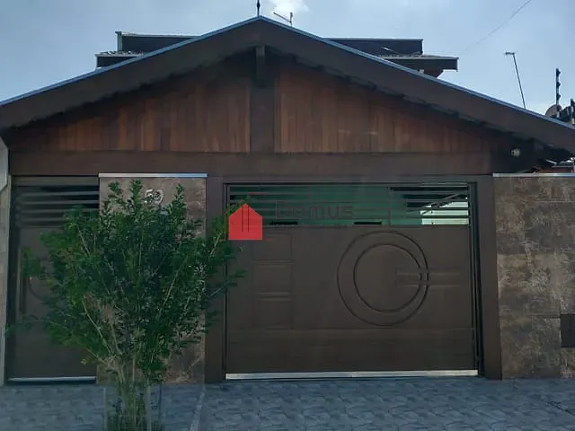 Sobrado com 200m² 3 quartos e 4 banheiros, à venda, no bairro Residencial Parque das Palmeiras em Pindamonhangaba