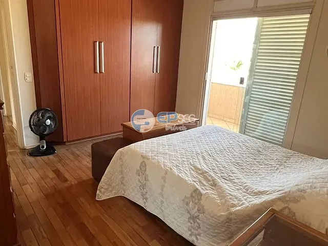 Sobrado com 360m² 4 quartos e 4 banheiros, à venda, no bairro Araxá em Londrina