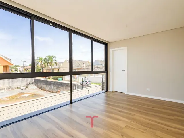 Sobrado com 119m² 3 quartos e 3 banheiros, à venda, no bairro Santa Felicidade em Curitiba