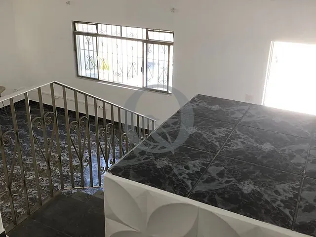 Sobrado 4 quartos e 4 banheiros, à venda ou para alugar, no bairro Vila Regente Feijó em São Paulo