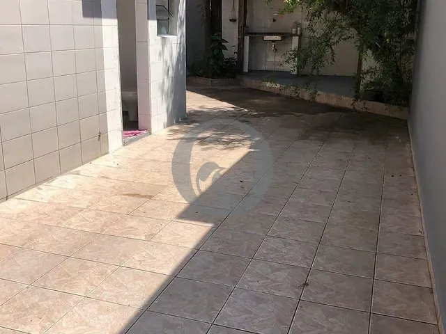 Sobrado 4 quartos e 4 banheiros, à venda ou para alugar, no bairro Vila Regente Feijó em São Paulo