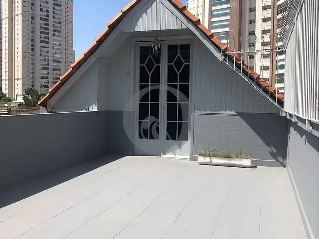 Sobrado 4 quartos e 4 banheiros, à venda ou para alugar, no bairro Vila Regente Feijó em São Paulo