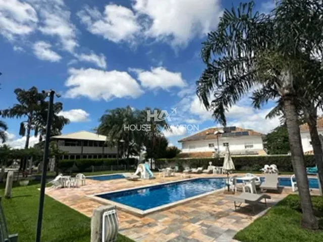 Sobrado 3 quartos e 3 banheiros, à venda, no bairro Residencial Alphaville Flamboyant em Goiânia