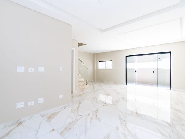 Sobrado com 134m² 3 quartos e 4 banheiros, à venda, no bairro Jardim das Américas em Curitiba