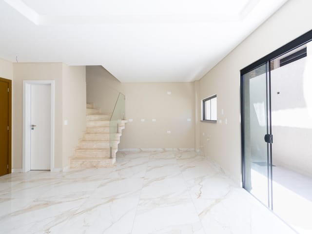 Sobrado com 134m² 3 quartos e 4 banheiros, à venda, no bairro Jardim das Américas em Curitiba