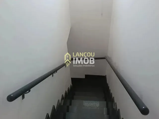 Sobrado 3 quartos e 1 banheiro, à venda ou para alugar, no bairro Jardim das Carpas em Jundiaí