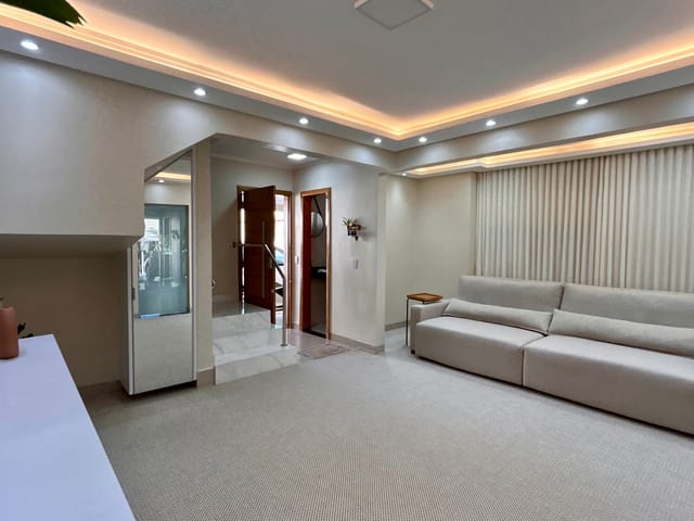 Foto do Sobrado - Sobrado de Alto Padrão com 3Q à venda no Flora Park I, Aparecida de Goiânia, GO | Maxwell Imóveis