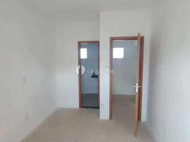 Sobrado com 90m² 2 quartos e 1 banheiro, à venda, no bairro Residencial Ypê Amarelo  em Artur Nogueira