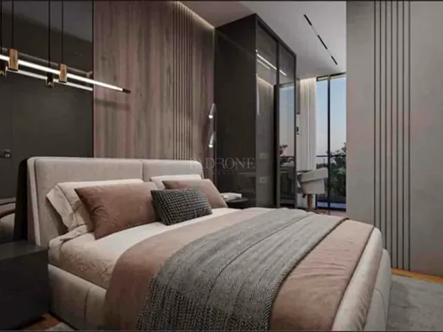 Sobrado com 249m² 3 quartos e 4 banheiros, à venda, no bairro Rio Pequeno em Camboriú
