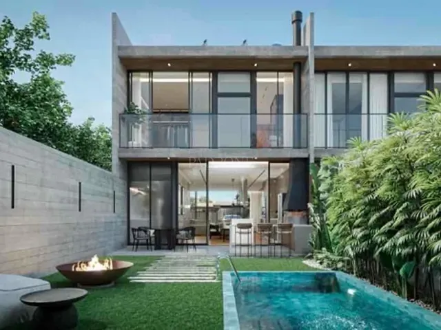 Sobrado com 249m² 3 quartos e 4 banheiros, à venda, no bairro Rio Pequeno em Camboriú