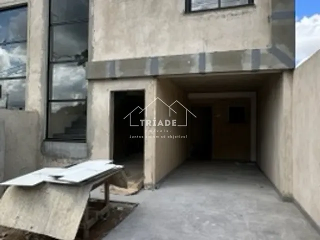 Sobrado 3 quartos e 3 banheiros, à venda, no bairro Capela Velha em Araucária