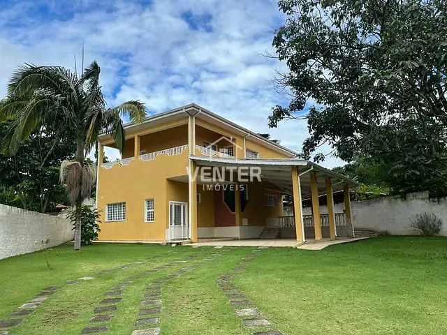 Sobrado 4 quartos e 4 banheiros, à venda, no bairro Granjas Rurais Reunidas São Judas Tadeu em Taubaté