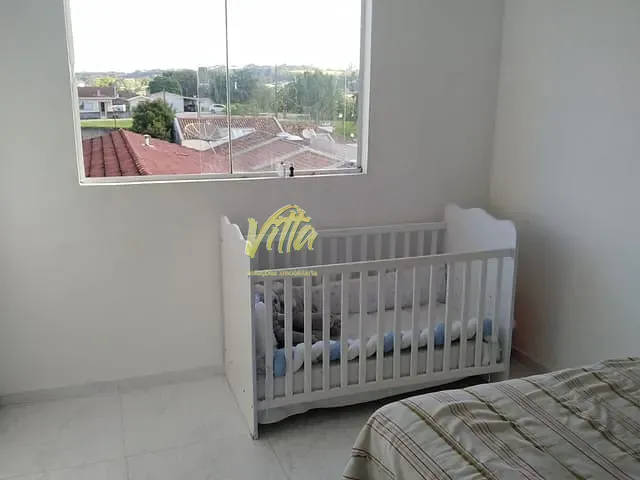 Sobrado 2 quartos e 1 banheiro, à venda, no bairro contenda em Contenda