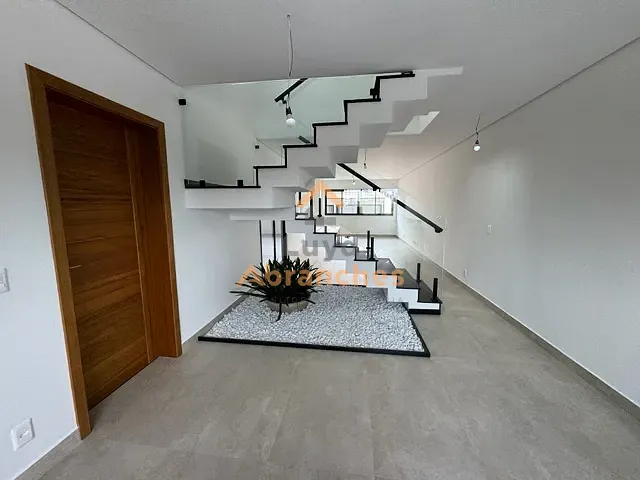 Sobrado com 224m² 3 quartos e 5 banheiros, à venda, no bairro Jardim Felicidade (Zona Oeste) em São Paulo
