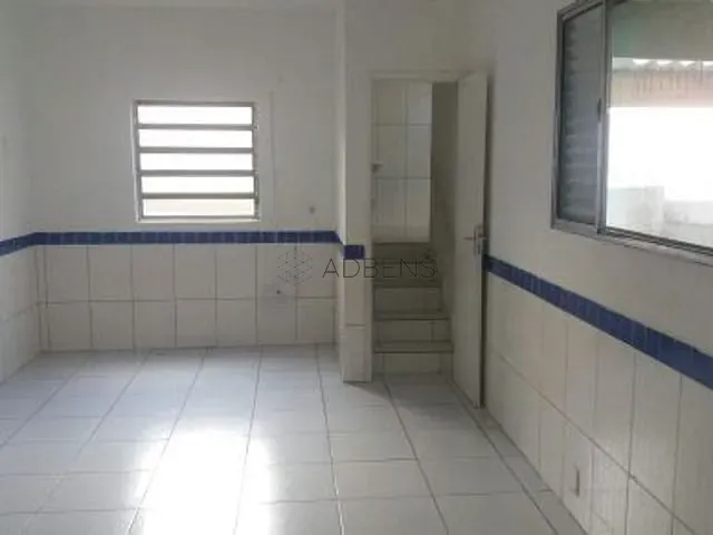 Sobrado à venda ou para alugar, no bairro Vila Moraes em São Paulo
