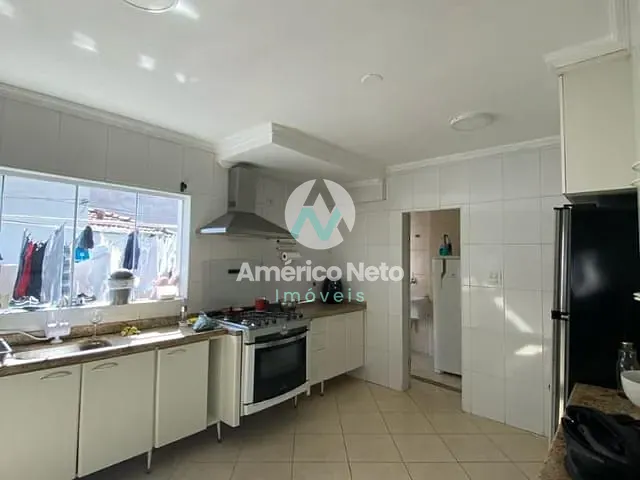Sobrado com 130m² 4 quartos e 2 banheiros, à venda, no bairro Santa Paula em São Caetano do Sul
