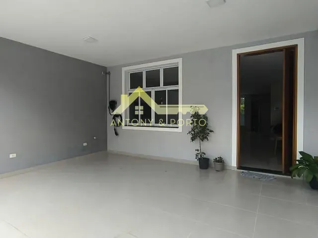 Sobrado com 323m² 3 quartos e 4 banheiros, à venda, no bairro Torres de Tibagi em Guarulhos