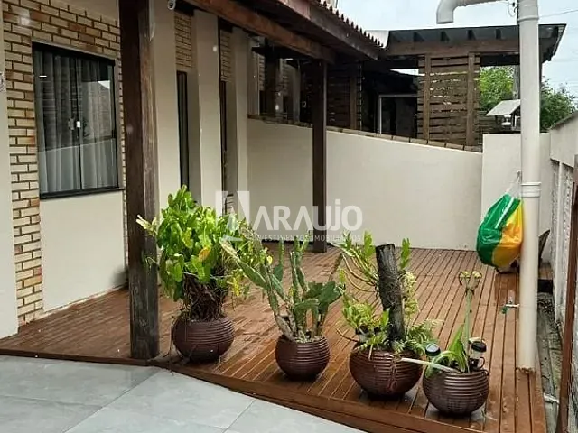 Sobrado com 141m² 3 quartos e 1 banheiro, à venda, no bairro Zimbros em Bombinhas