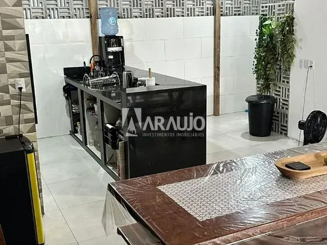 Sobrado com 141m² 3 quartos e 1 banheiro, à venda, no bairro Zimbros em Bombinhas