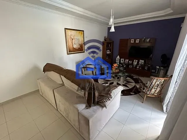 Sobrado com 372m² 4 quartos e 5 banheiros, à venda, no bairro Indaiá em Caraguatatuba