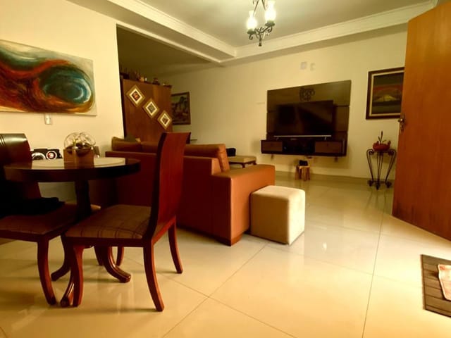 Sobrado com 164m² 3 quartos e 3 banheiros, à venda, no bairro Parque Amazônia em Goiânia